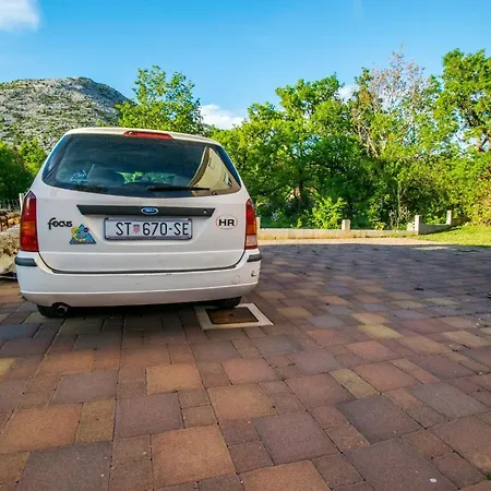 With Parking Space Starigrad, Paklenica - 25354