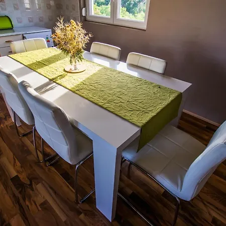 With Parking Space Starigrad, Paklenica - 25354 *