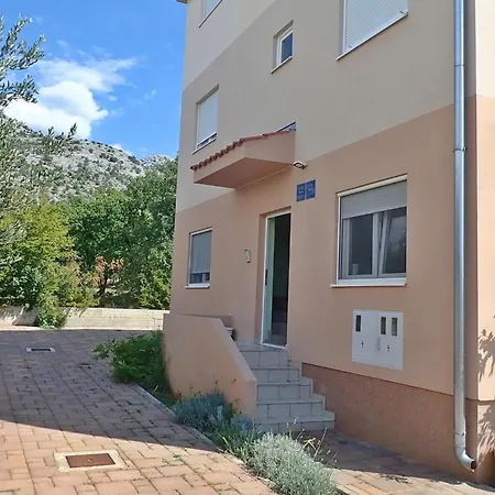 Appartamento With Parking Space Starigrad, Paklenica - 25354