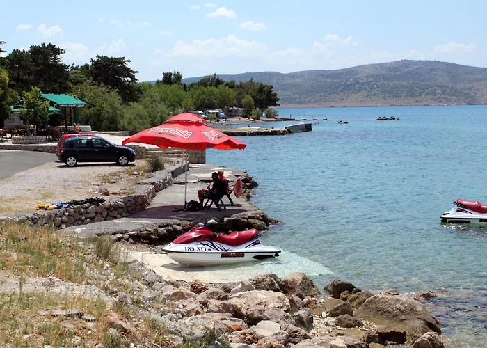With Parking Space Starigrad, Paklenica - 25354