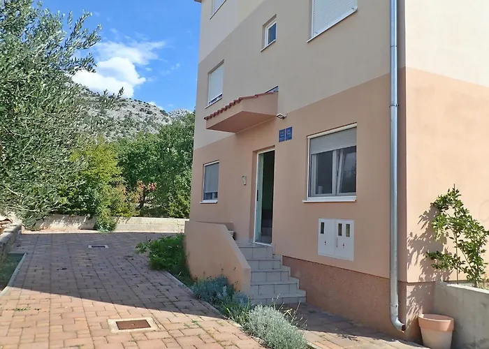 Apartment With Parking Space Starigrad, Paklenica - 25354